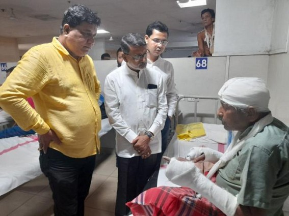 Congress leader Ashish Saha met with an injured Journalist in GB Hospital